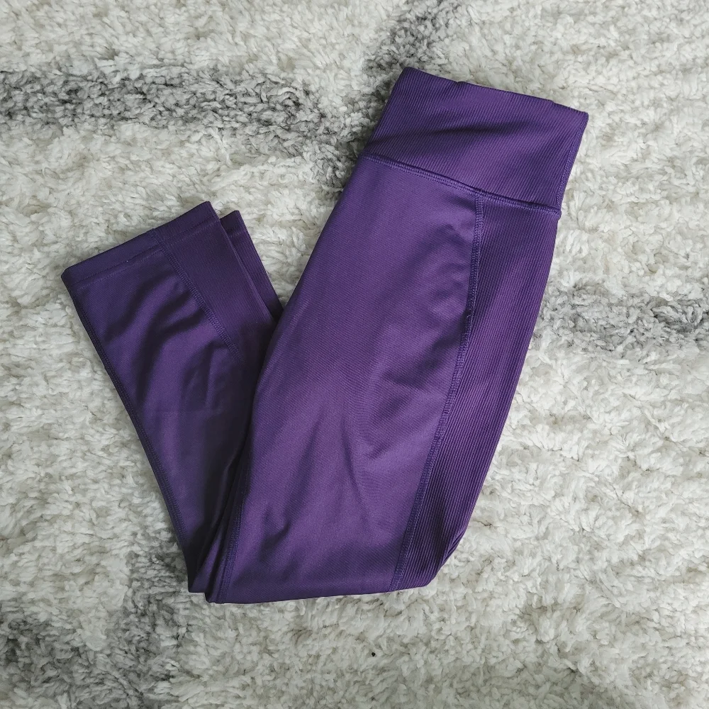 Purple Cropped Leggings | Size Small | tek gear - Picture 2 of 7